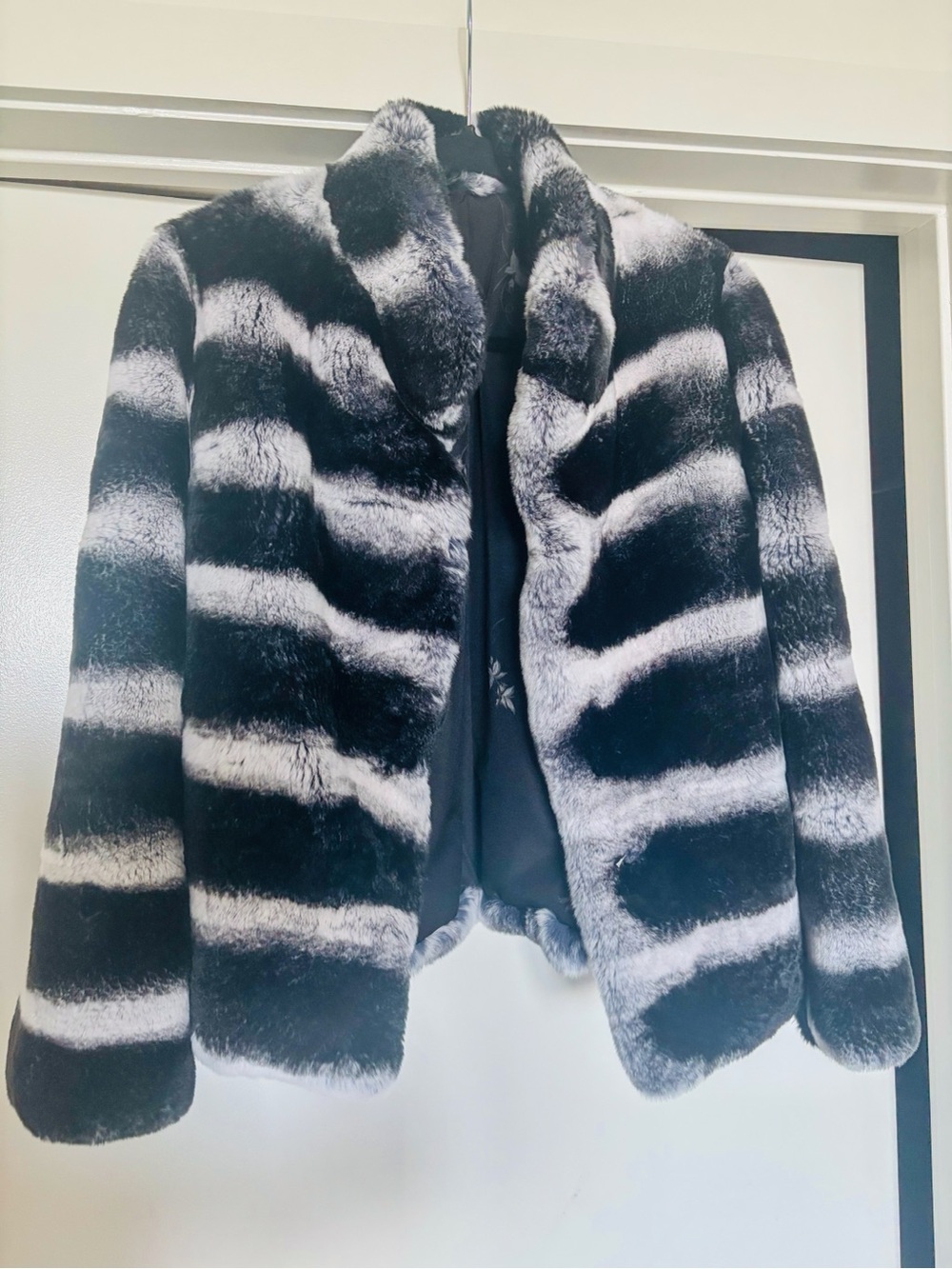 NEW 100% Genuine Rex Chinchilla Fur Jacket Cropped Grey Black Size M